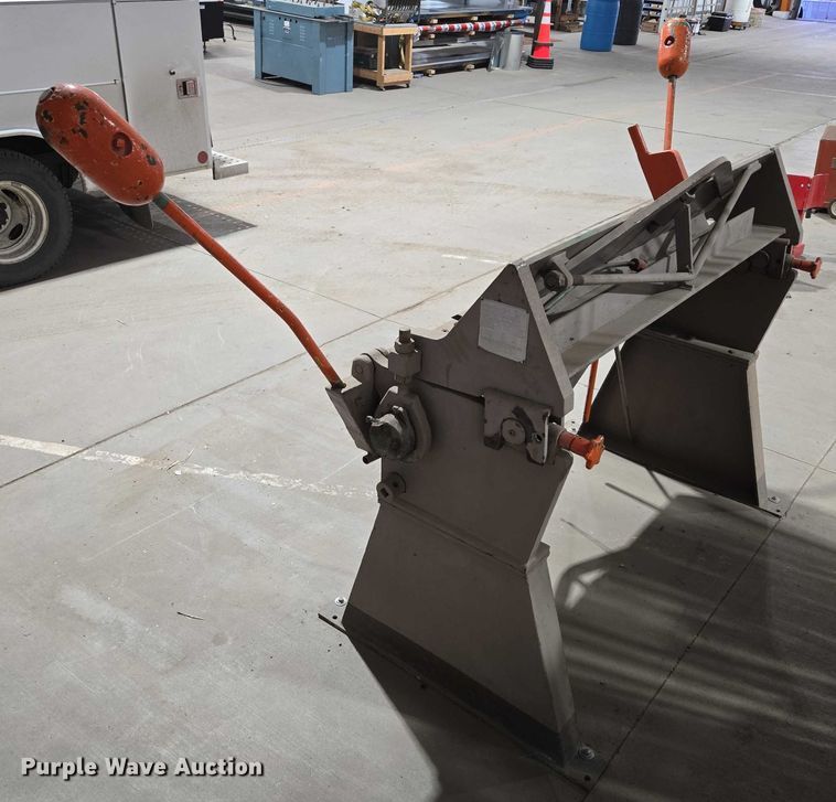 image for item ES2880 1983 Chicago BPO-414-6 brake machine