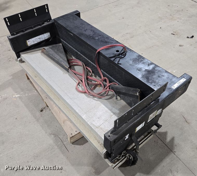 image for item ES2883 Tommy Gate PST60-1542S38EA06-18 end gate lift