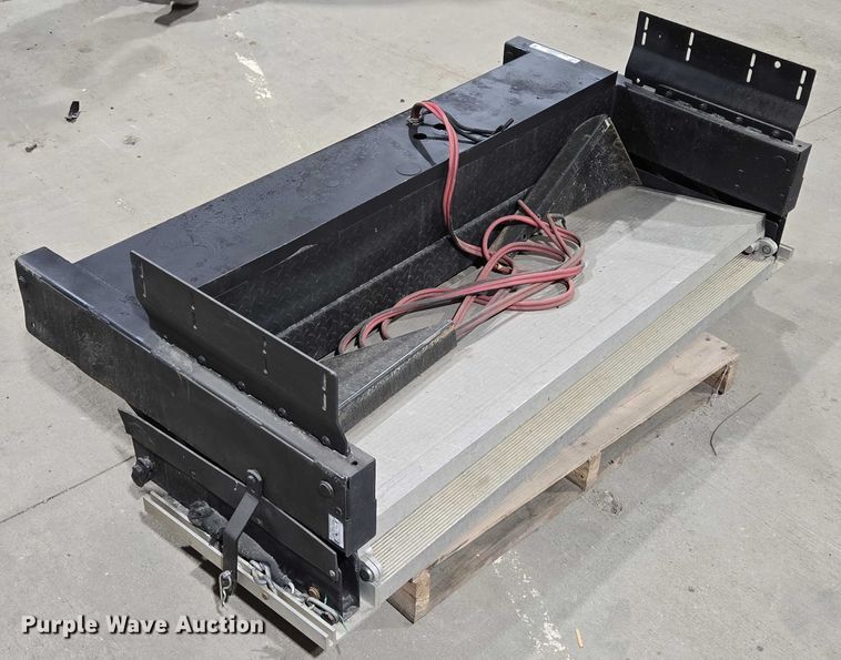 image for item ES2883 Tommy Gate PST60-1542S38EA06-18 end gate lift