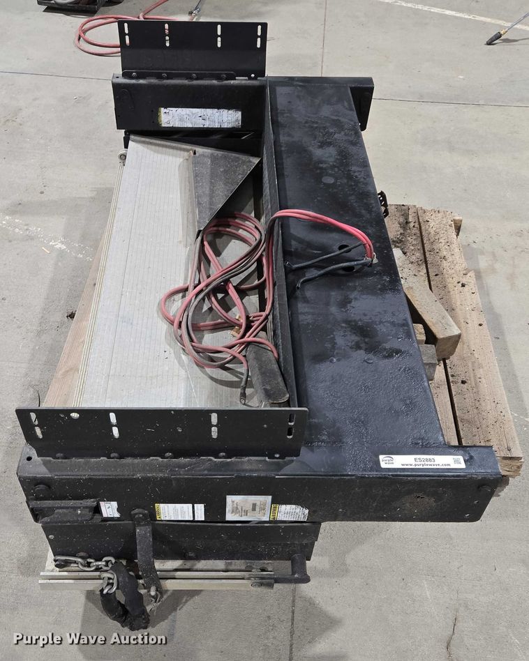 image for item ES2883 Tommy Gate PST60-1542S38EA06-18 end gate lift