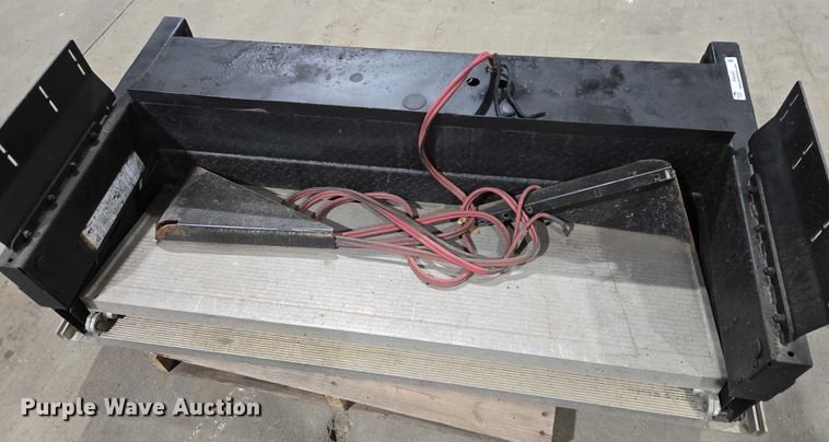 image for item ES2883 Tommy Gate PST60-1542S38EA06-18 end gate lift