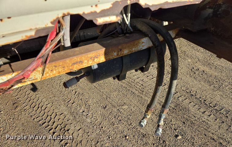 image for item ES2888 1981 Ford 900 digger derrick truck