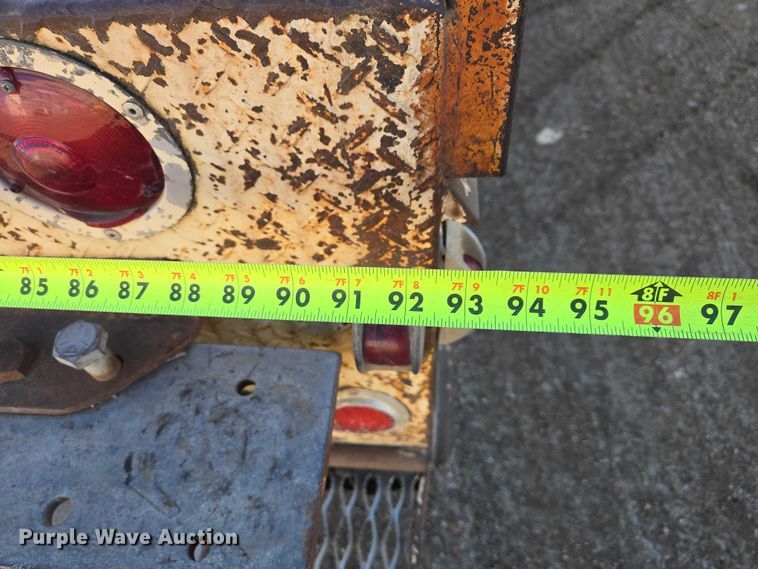 image for item ES2888 1981 Ford 900 digger derrick truck