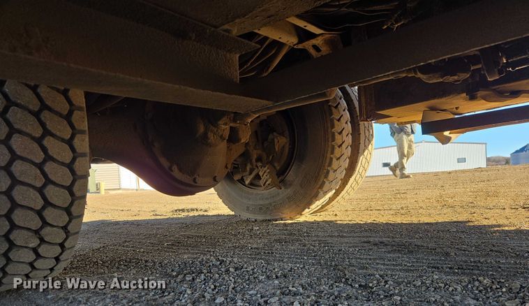 image for item ES2888 1981 Ford 900 digger derrick truck