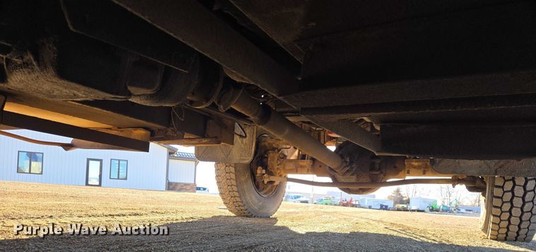 image for item ES2888 1981 Ford 900 digger derrick truck