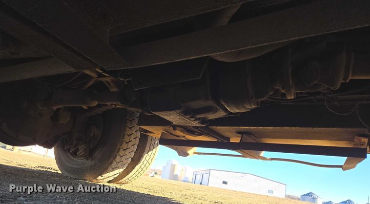 image for item ES2888 1981 Ford 900 digger derrick truck