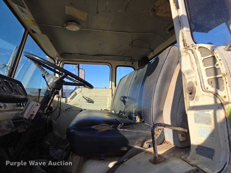 image for item ES2888 1981 Ford 900 digger derrick truck