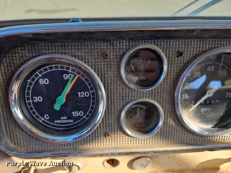 image for item ES2888 1981 Ford 900 digger derrick truck