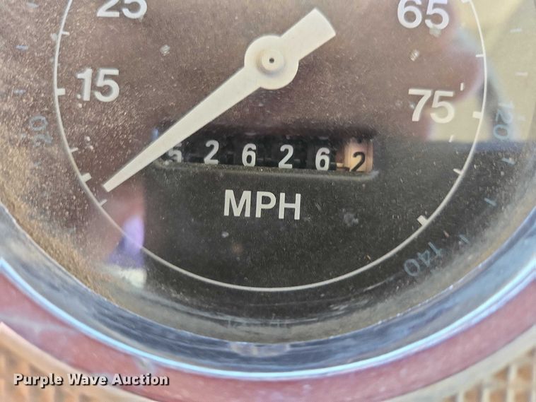 image for item ES2888 1981 Ford 900 digger derrick truck