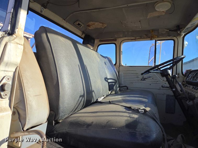 image for item ES2888 1981 Ford 900 digger derrick truck