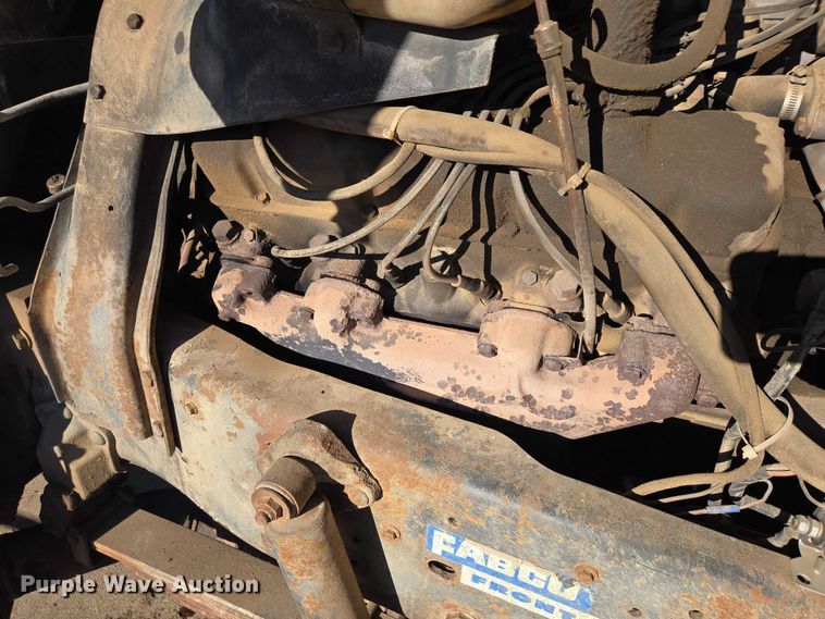 image for item ES2888 1981 Ford 900 digger derrick truck