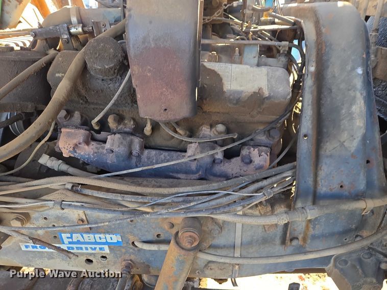 image for item ES2888 1981 Ford 900 digger derrick truck