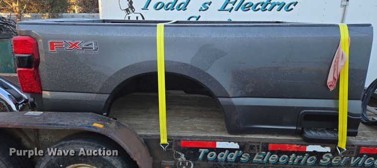 image for item ES2891 Ford pickup bed