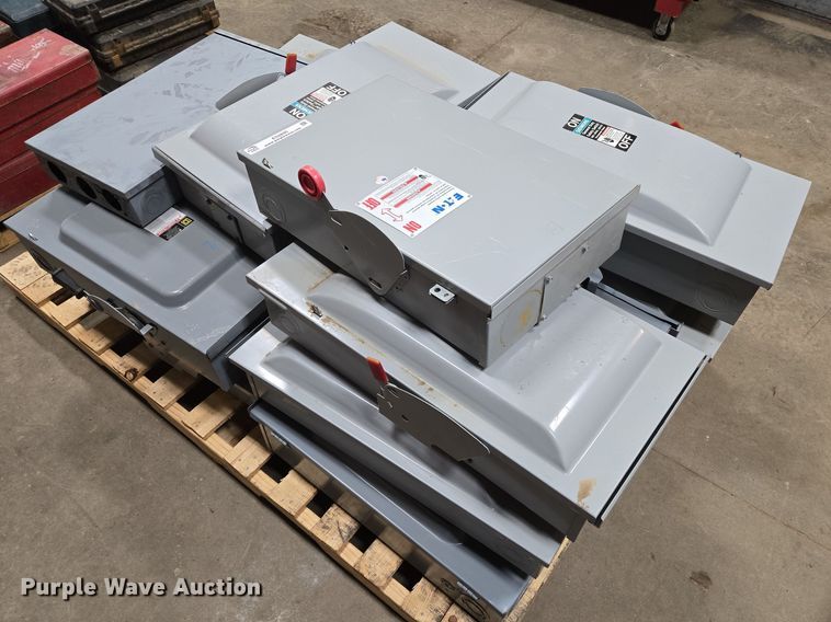 image for item ES2895 (15) electrical switches