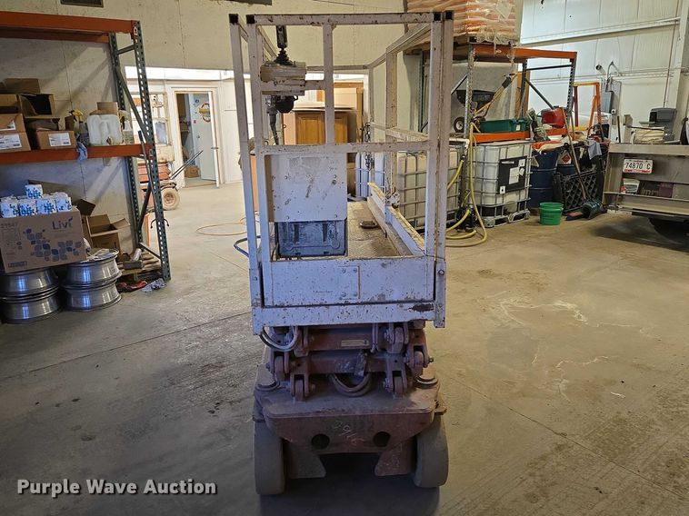image for item ES2897 Snorkel SL-20 SL-20 scissor lift