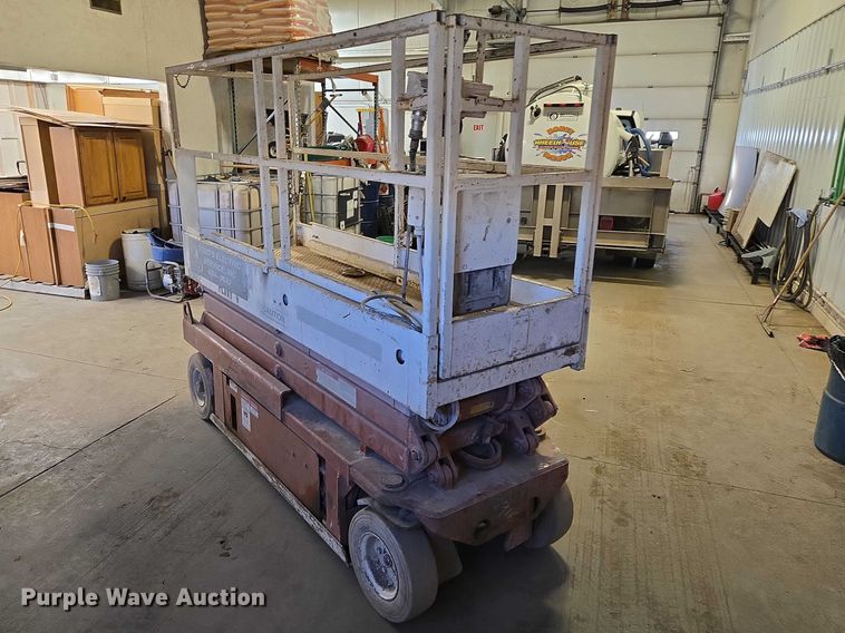 image for item ES2897 Snorkel SL-20 SL-20 scissor lift