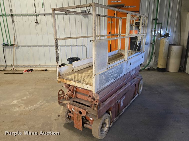 image for item ES2897 Snorkel SL-20 SL-20 scissor lift