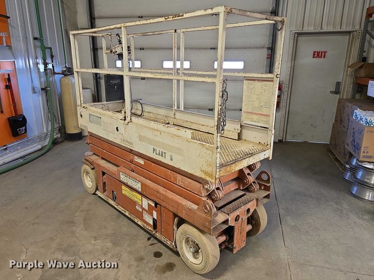 image for item ES2897 Snorkel SL-20 SL-20 scissor lift