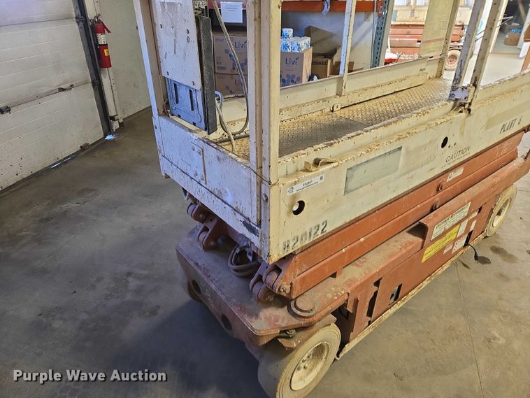 image for item ES2897 Snorkel SL-20 SL-20 scissor lift