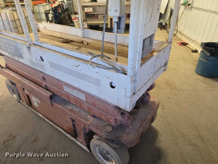 image for item ES2897 Snorkel SL-20 SL-20 scissor lift
