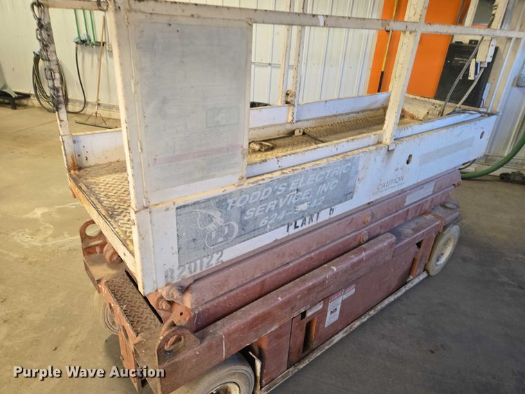 image for item ES2897 Snorkel SL-20 SL-20 scissor lift