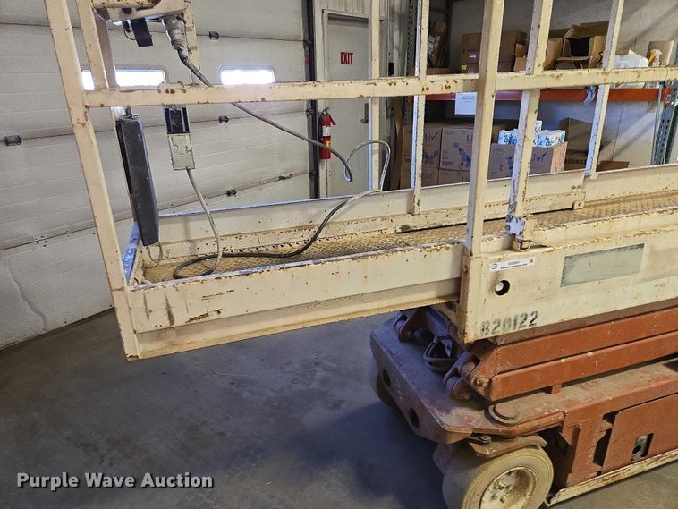 image for item ES2897 Snorkel SL-20 SL-20 scissor lift
