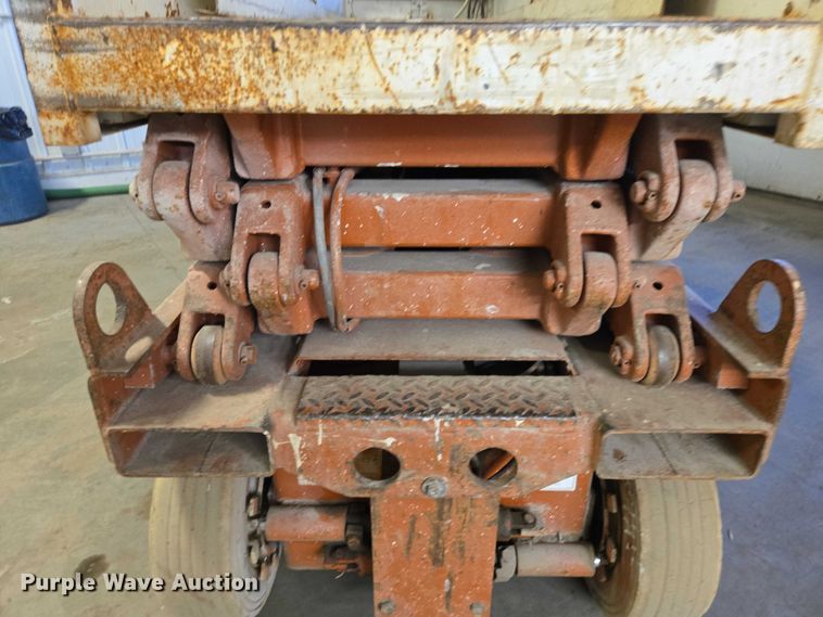 image for item ES2897 Snorkel SL-20 SL-20 scissor lift