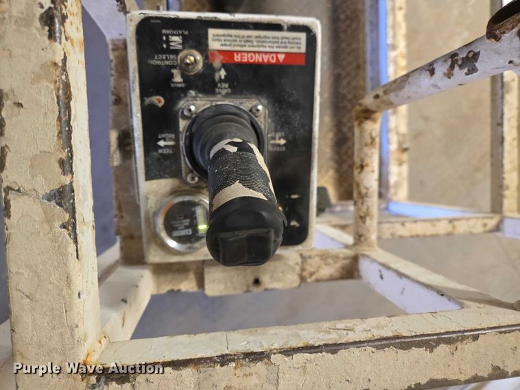 image for item ES2897 Snorkel SL-20 SL-20 scissor lift