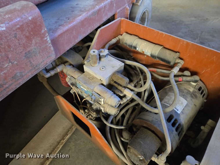 image for item ES2897 Snorkel SL-20 SL-20 scissor lift