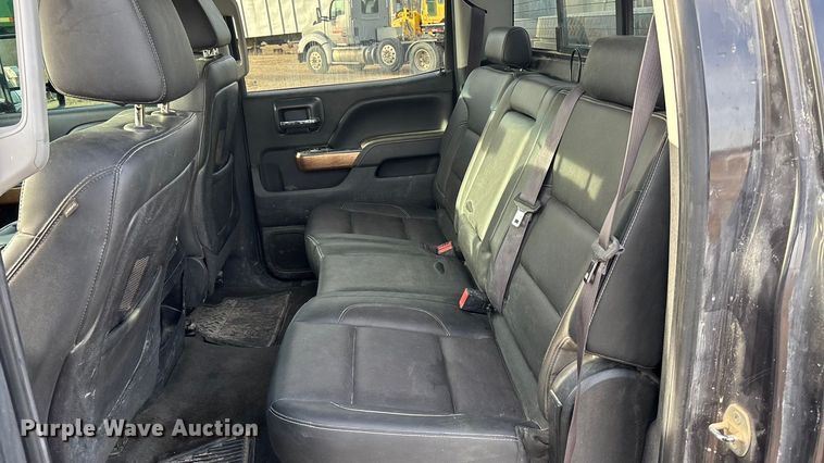 image for item ES5009 2015 Chevrolet Silverado 2500HD Crew Cab pickup truck