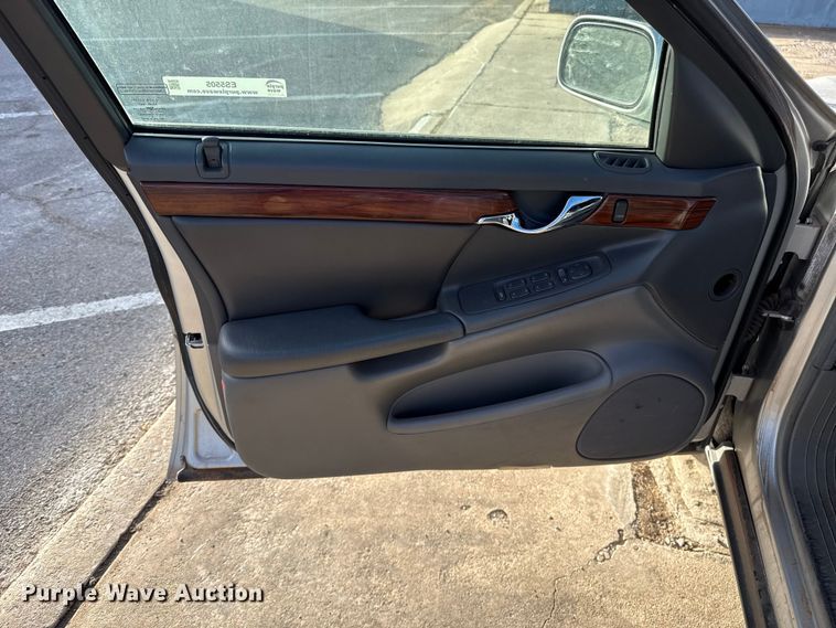 image for item ES5505 2001 Cadillac Eagle hearse