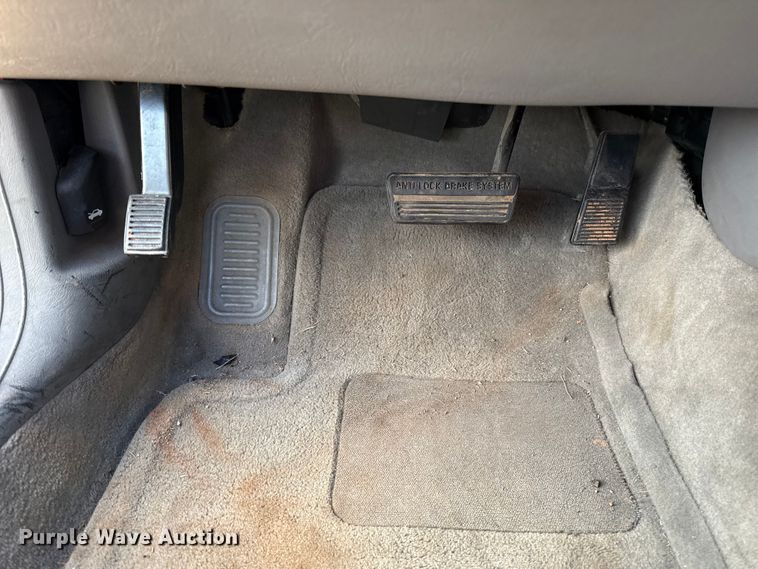 image for item ES5505 2001 Cadillac Eagle hearse