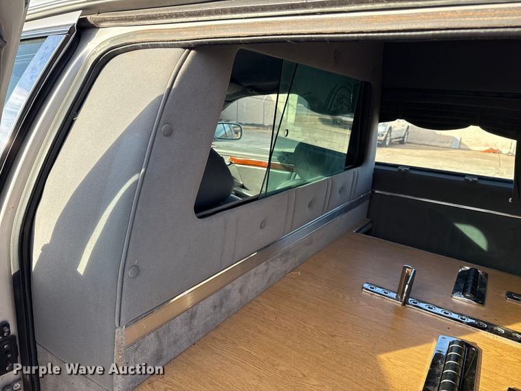 image for item ES5505 2001 Cadillac Eagle hearse