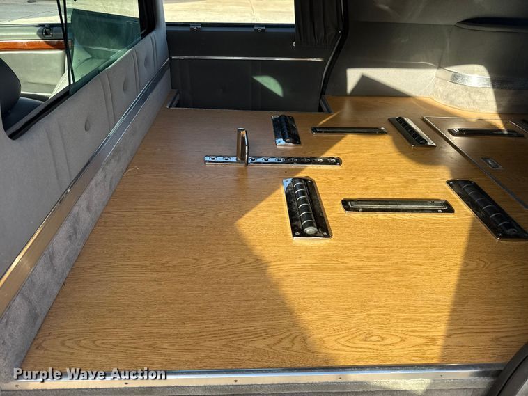 image for item ES5505 2001 Cadillac Eagle hearse