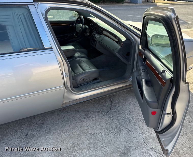 image for item ES5505 2001 Cadillac Eagle hearse