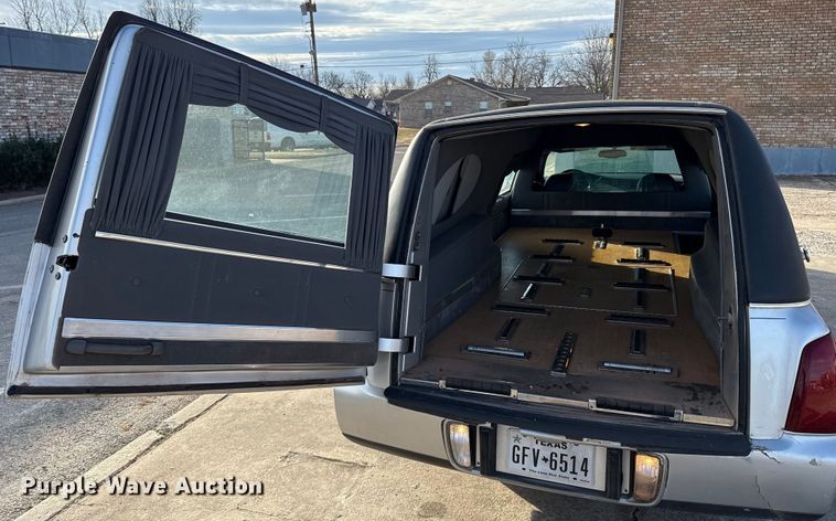 image for item ES5505 2001 Cadillac Eagle hearse