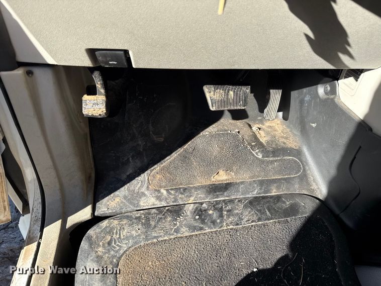 image for item ES5585 2016 Dodge Grand Caravan handicap accessible van