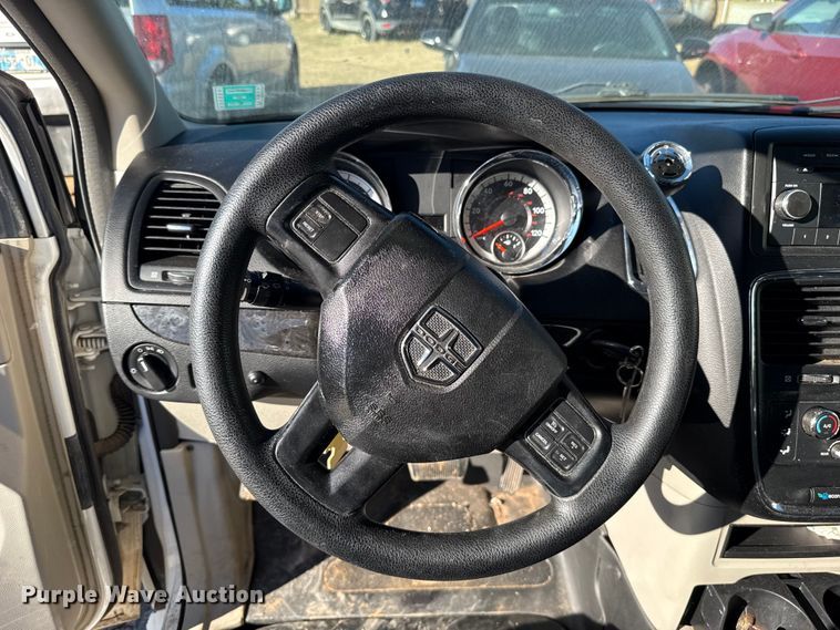 image for item ES5585 2016 Dodge Grand Caravan handicap accessible van