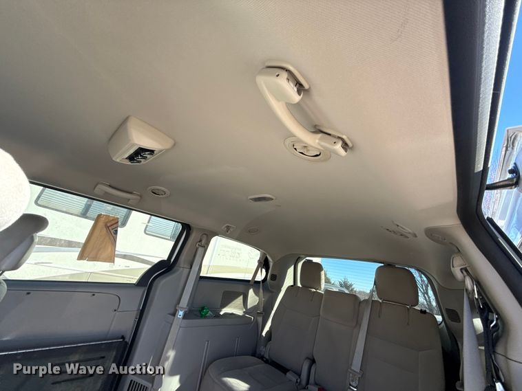image for item ES5585 2016 Dodge Grand Caravan handicap accessible van
