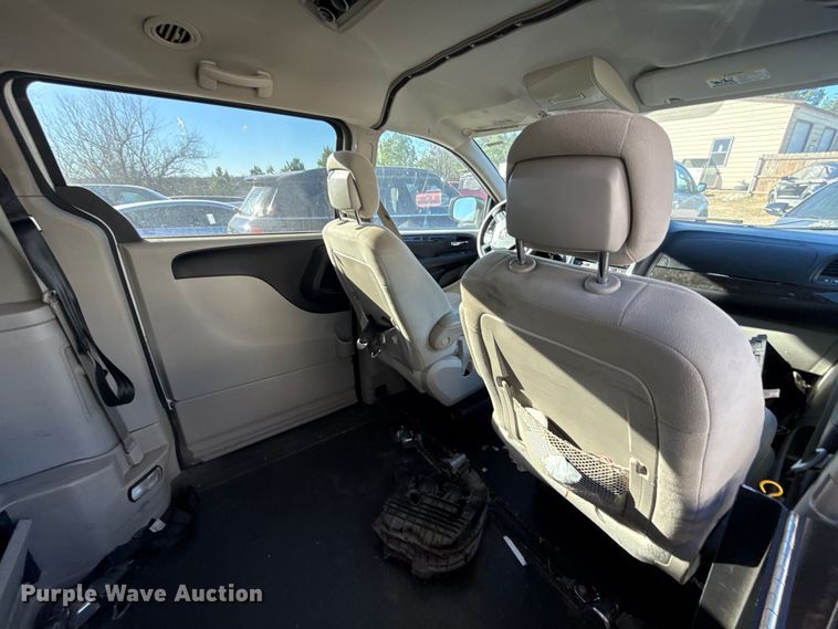 image for item ES5585 2016 Dodge Grand Caravan handicap accessible van