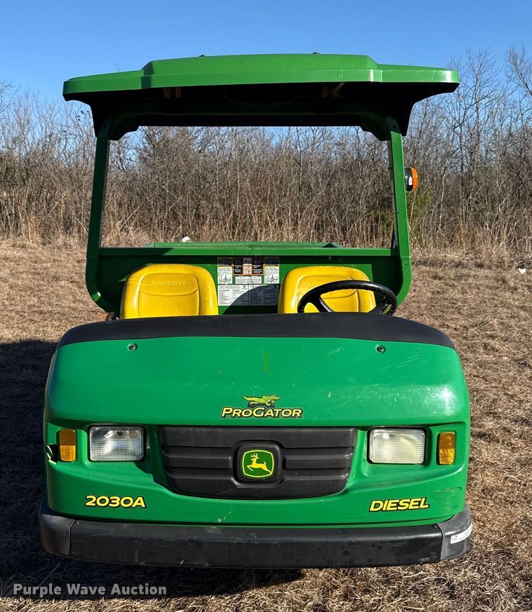 image for item ES5601 2018 John Deere 2030A utility vehicle