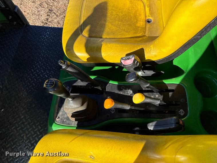 image for item ES5601 2018 John Deere 2030A utility vehicle