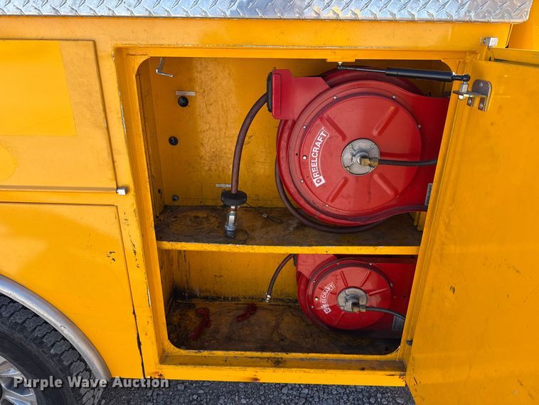 image for item ES5701 2020 Ford F350 utility bed pickup truck