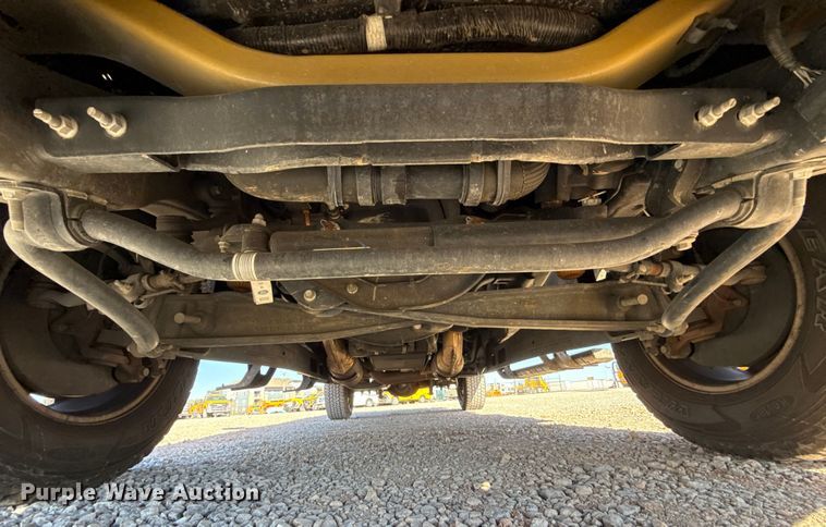 image for item ES5701 2020 Ford F350 utility bed pickup truck