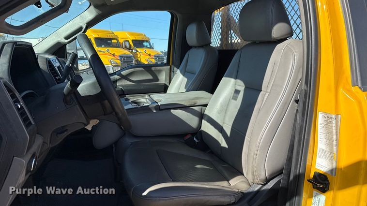 image for item ES5701 2020 Ford F350 utility bed pickup truck