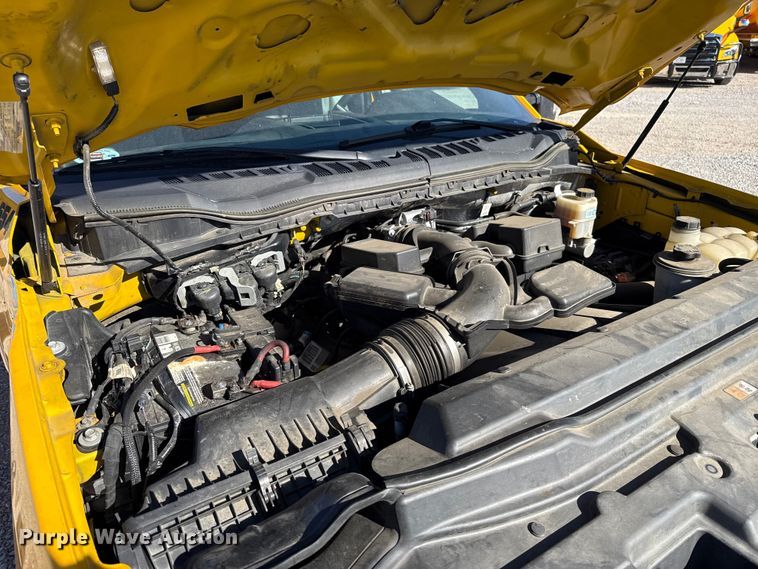 image for item ES5701 2020 Ford F350 utility bed pickup truck