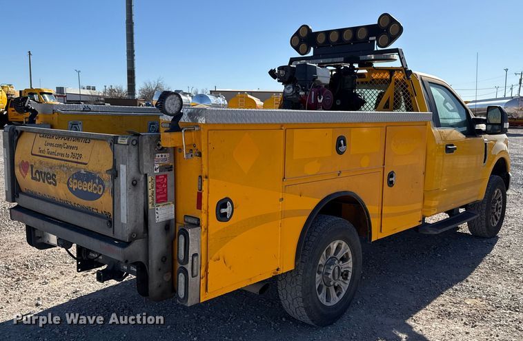 image for item ES5703 2020 Ford F350 utility bed pickup truck