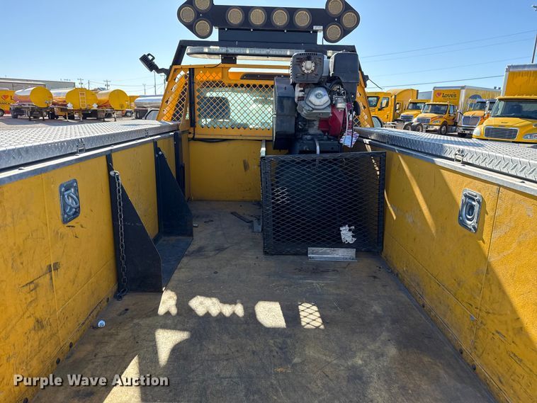 image for item ES5703 2020 Ford F350 utility bed pickup truck