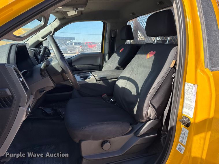 image for item ES5703 2020 Ford F350 utility bed pickup truck