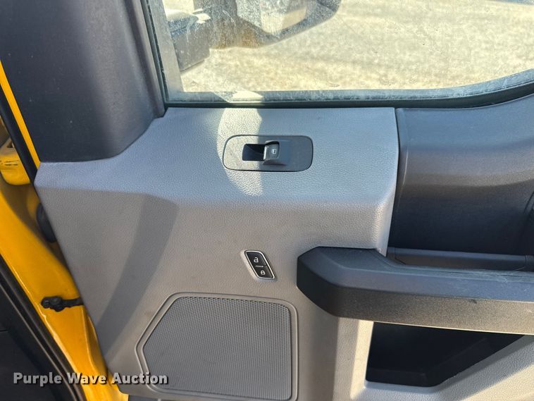 image for item ES5703 2020 Ford F350 utility bed pickup truck